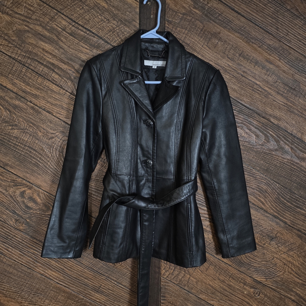 Wilsons Leather Vintage Women's Black Buttoned Jacket Small Pockets